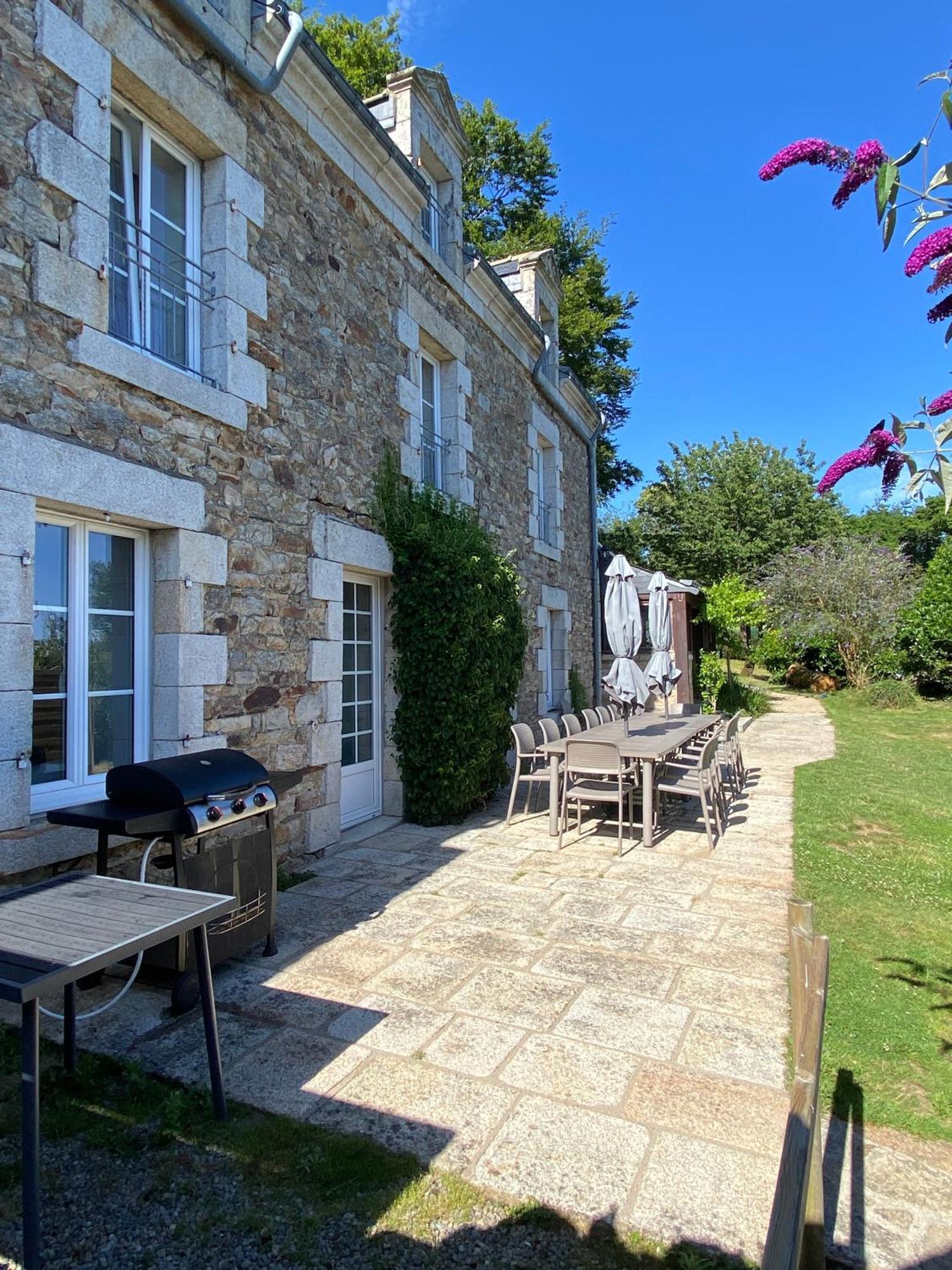Domaine De Lann Kerhuerh Guest House La Chapelle-Neuve  Exterior photo